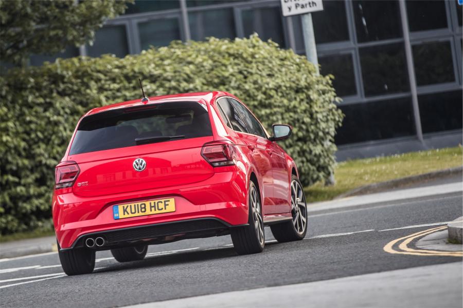  Volkswagen Polo GTI 2018 года  (UK) (фото 10 из 35)